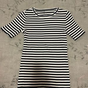 Jcrew perfect fit tee